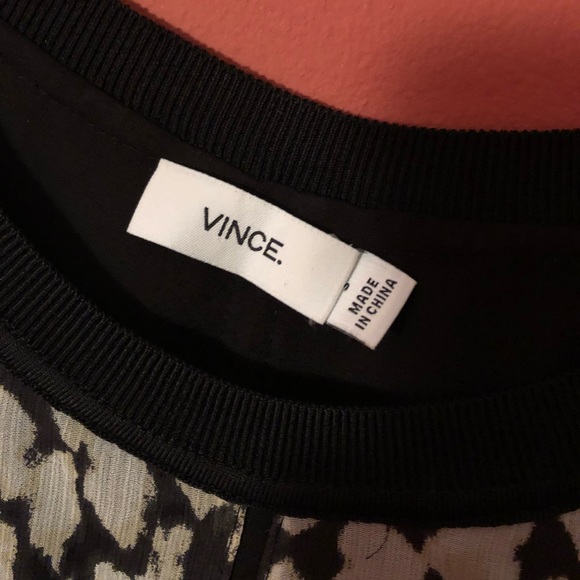 Vince Black/White/Beige Sleeveless Blouse size 6 - Picture 3 of 3
